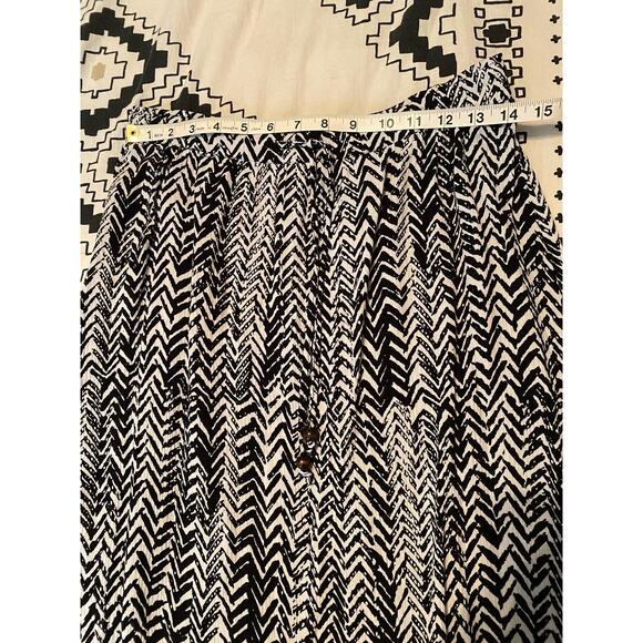 Midi Skirt Bundle of 3 Black and White Skirts - Picture 10 of 14
